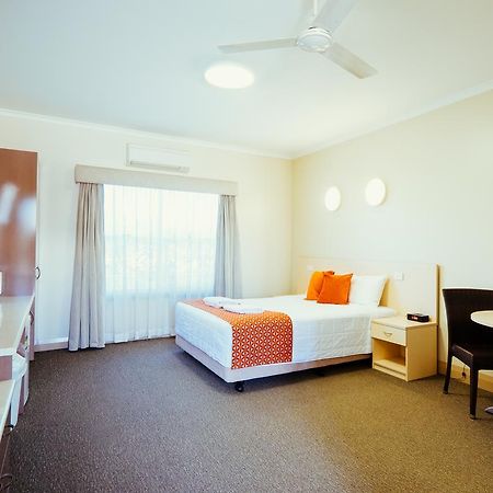 Club Motor Inn Narrabri Exteriör bild