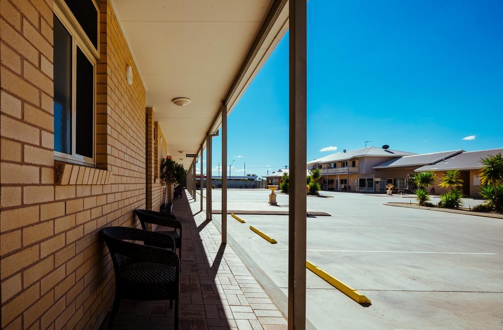 Club Motor Inn Narrabri Exteriör bild
