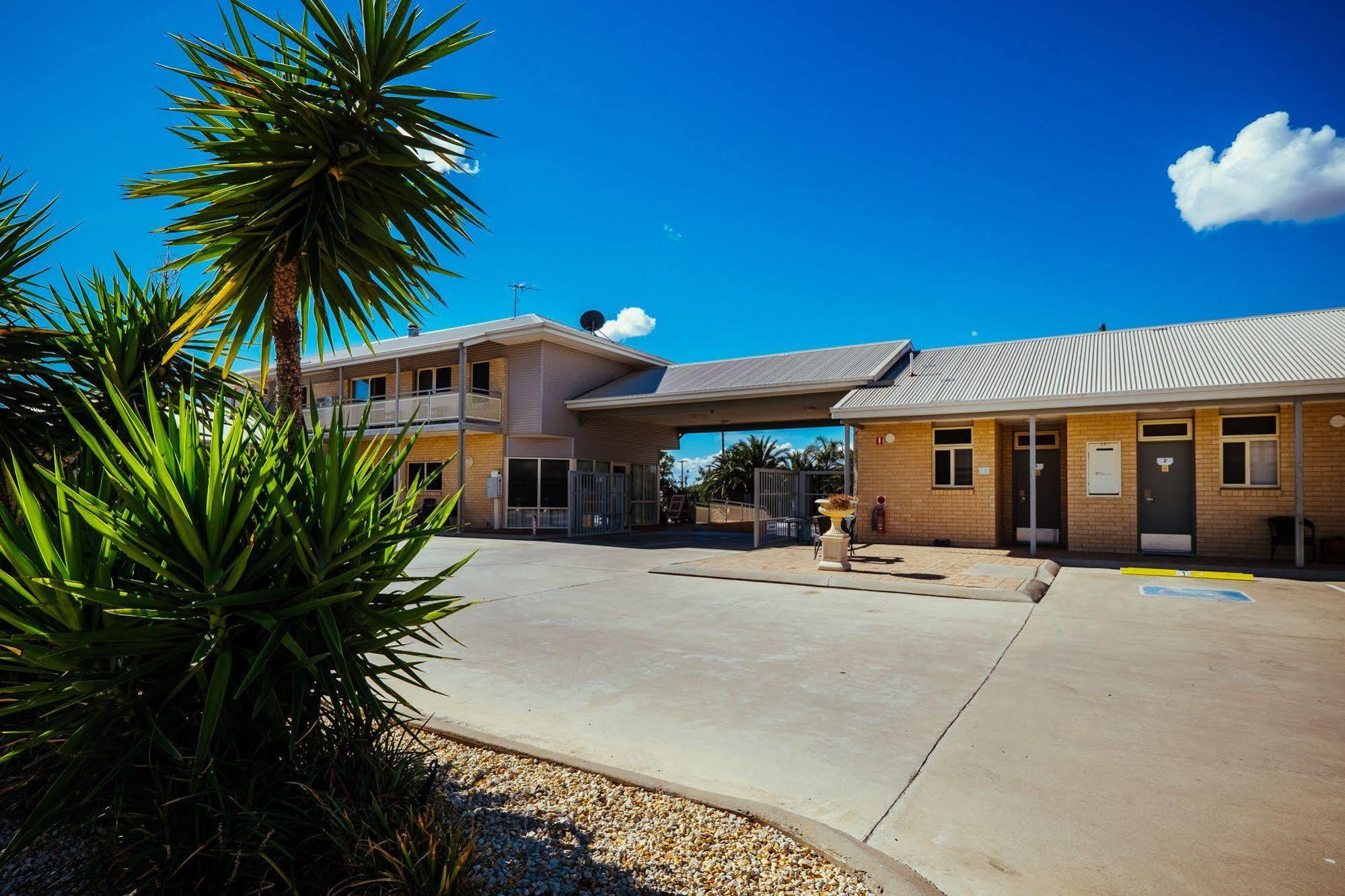Club Motor Inn Narrabri Exteriör bild