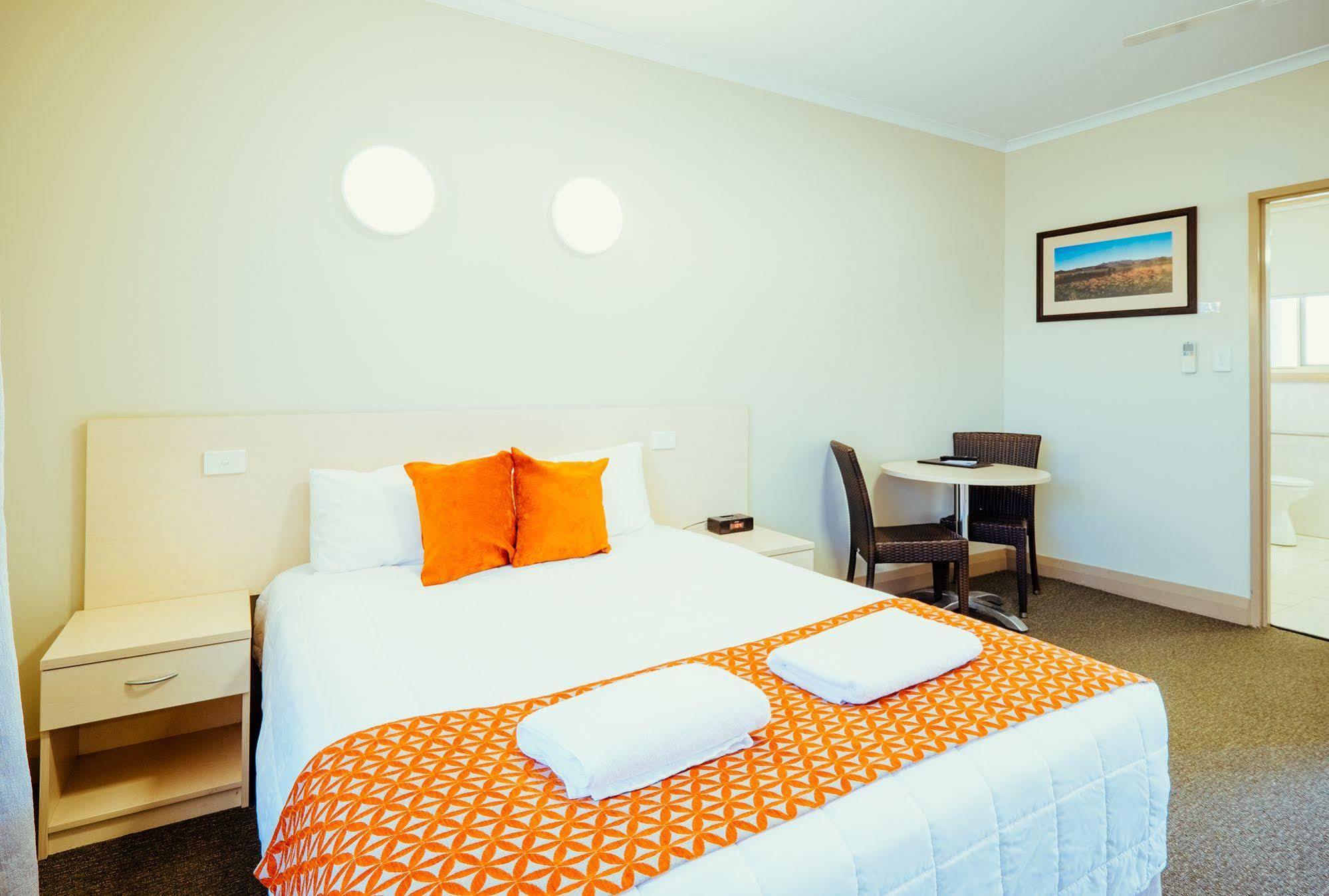 Club Motor Inn Narrabri Exteriör bild