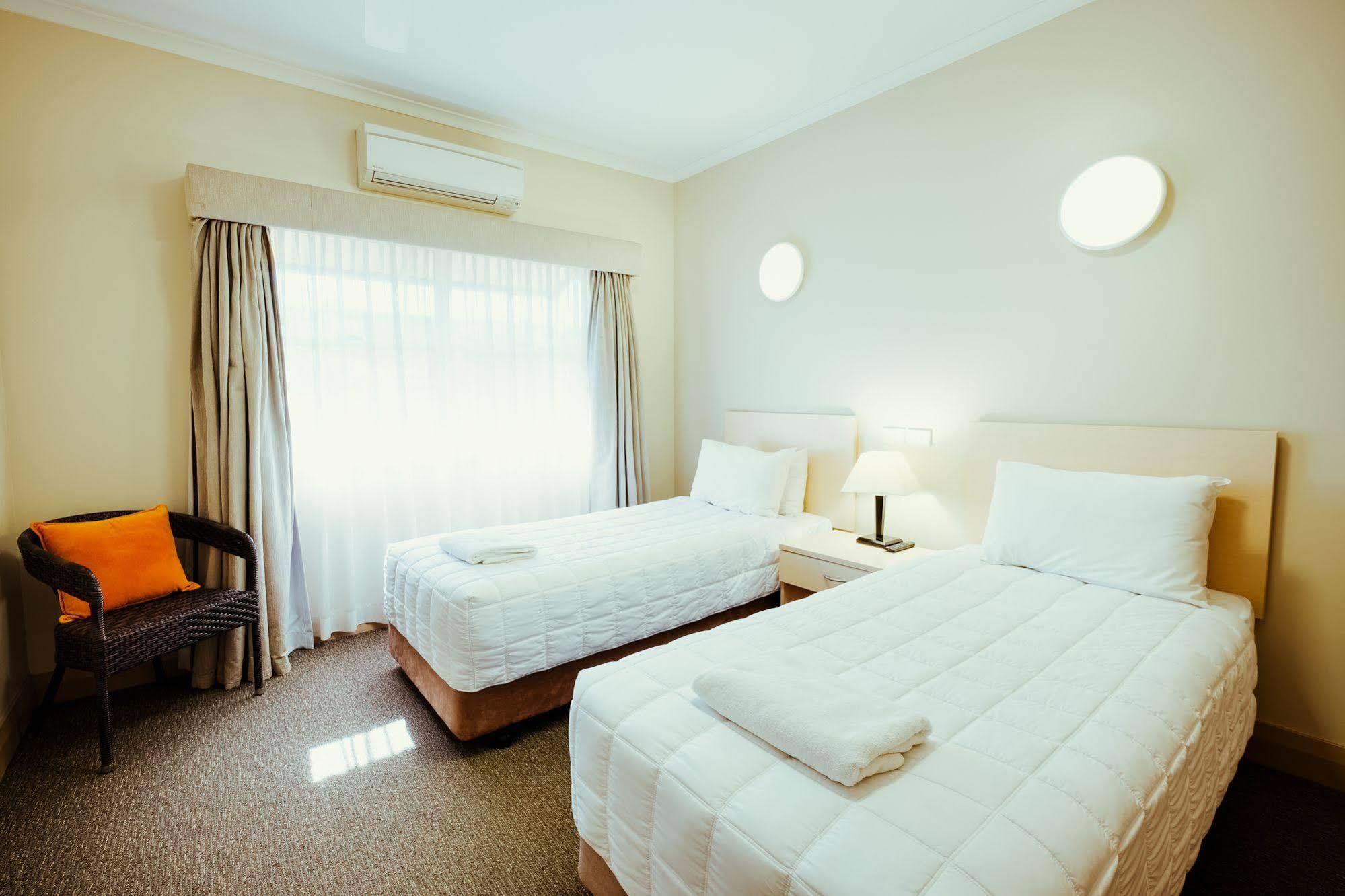 Club Motor Inn Narrabri Exteriör bild