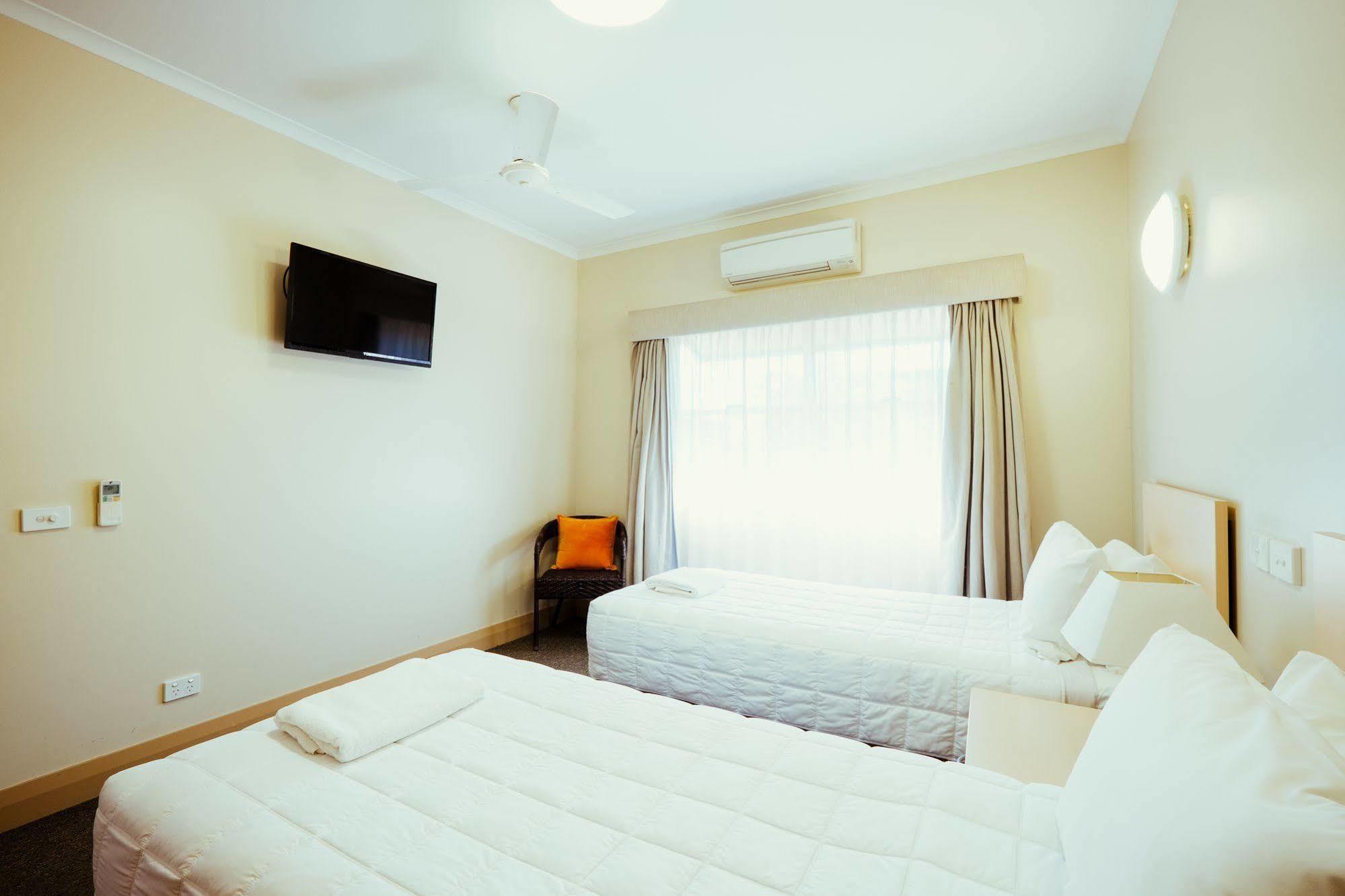 Club Motor Inn Narrabri Exteriör bild