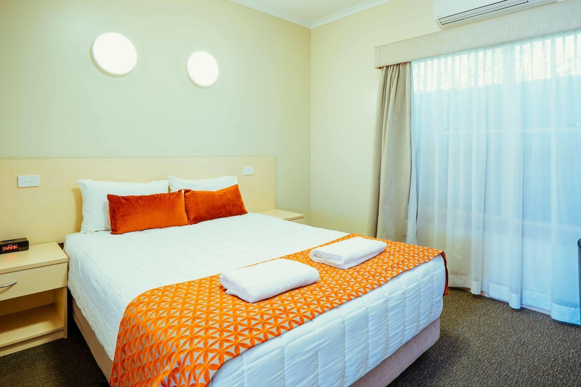 Club Motor Inn Narrabri Exteriör bild