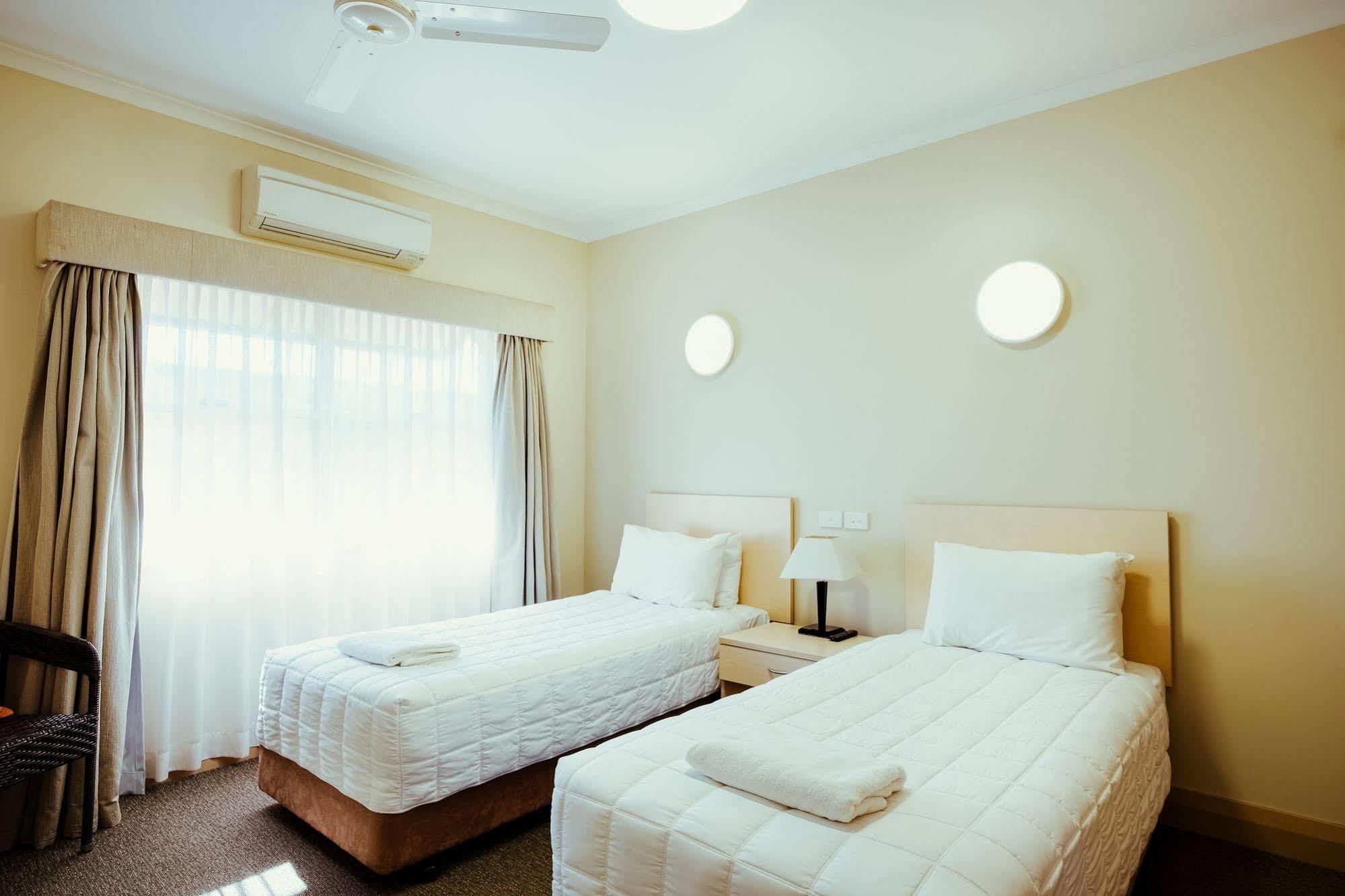 Club Motor Inn Narrabri Exteriör bild